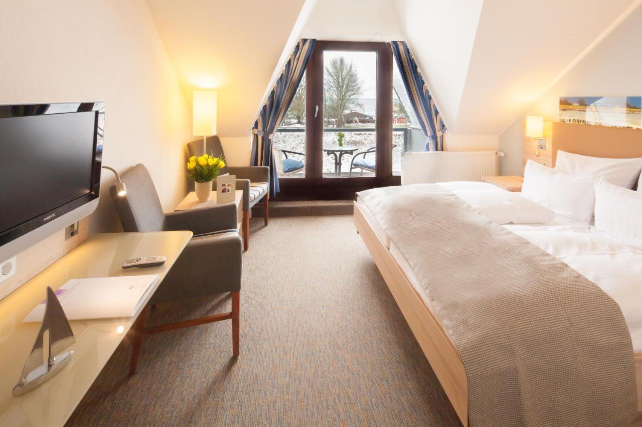 Hotel Erholung Kellenhusen Bagian luar foto